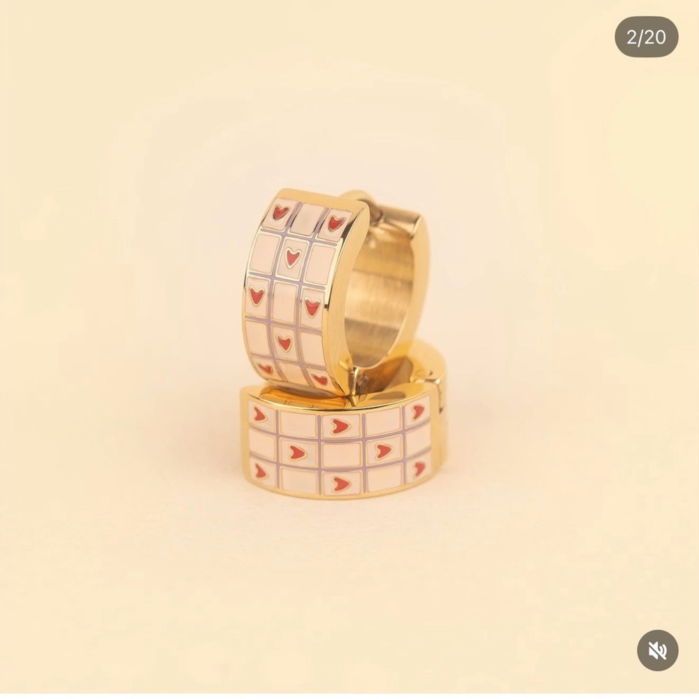 ISO Oh Clem Heart Earrings